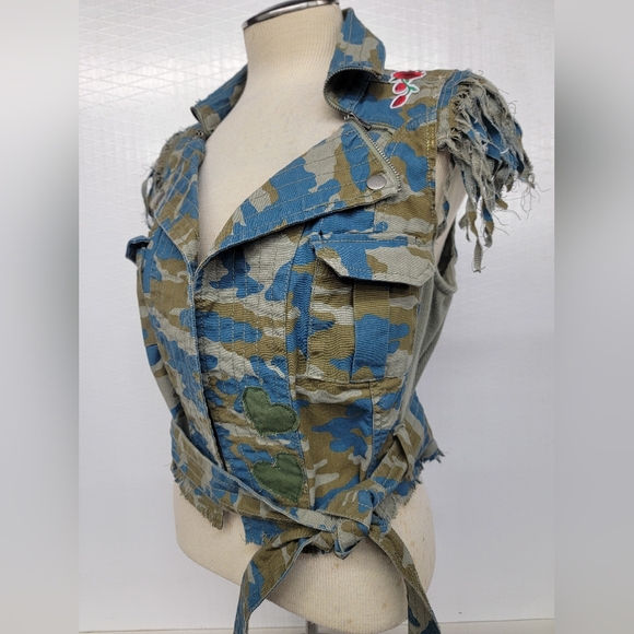 Camo Fringe Vest Wolf Pack Upcycled Military - Picture 2 of 11